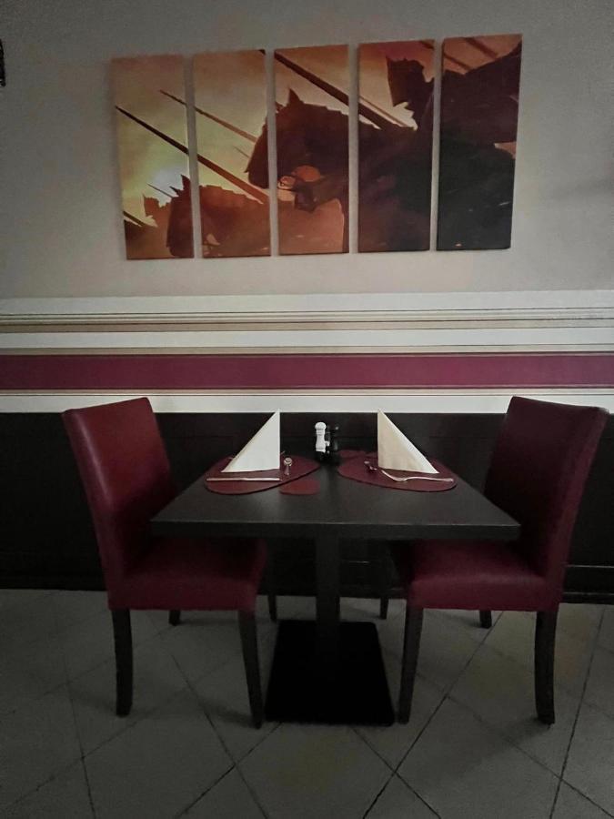 Hotel-Gasthof "Alter Ritter" روتنبورغ أوب در تاوبر المظهر الخارجي الصورة