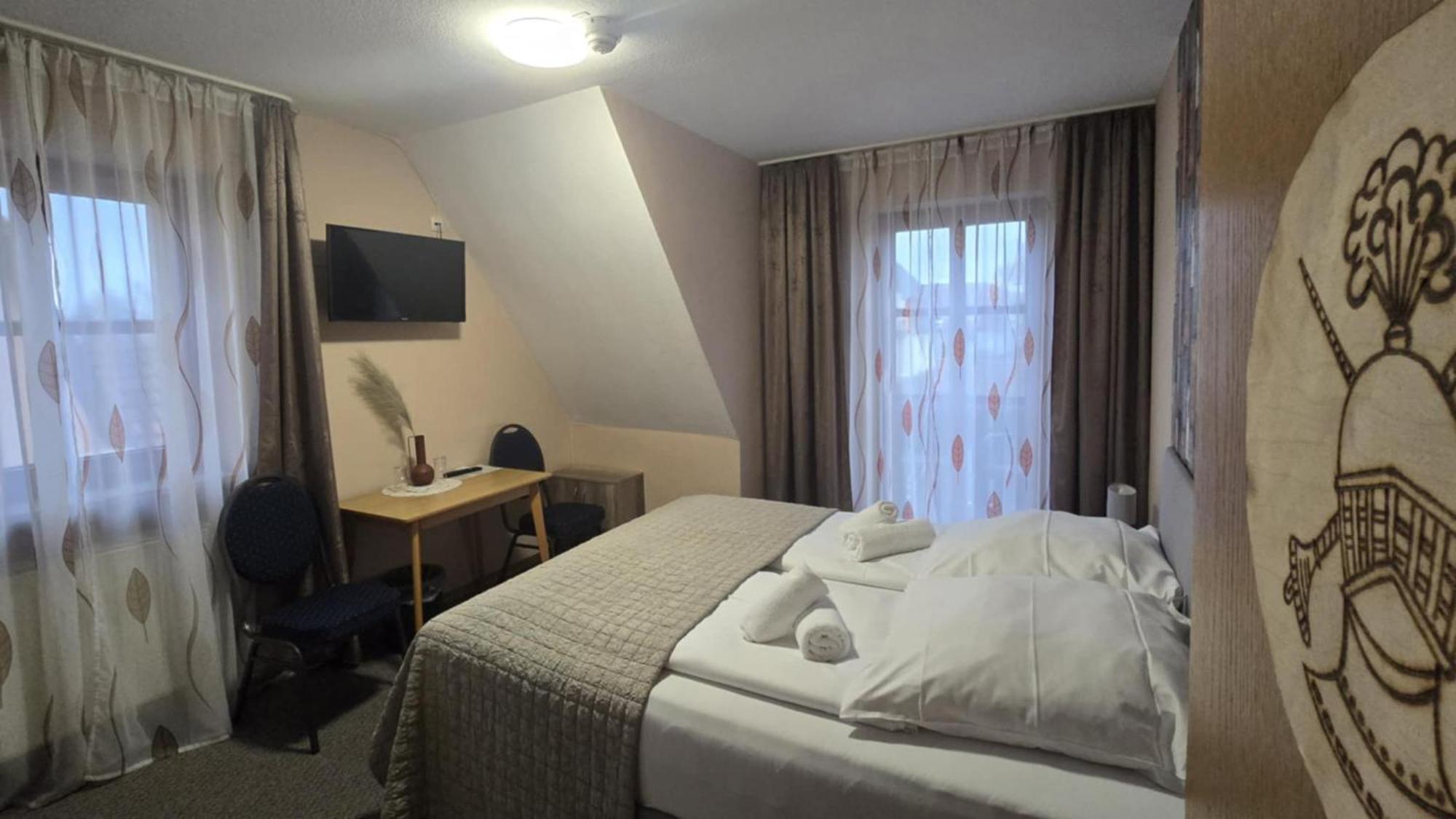 Hotel-Gasthof "Alter Ritter" روتنبورغ أوب در تاوبر المظهر الخارجي الصورة