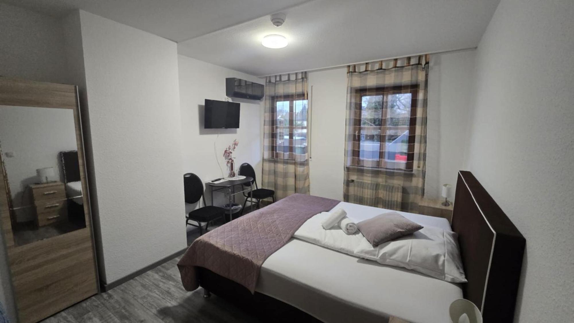 Hotel-Gasthof "Alter Ritter" روتنبورغ أوب در تاوبر المظهر الخارجي الصورة