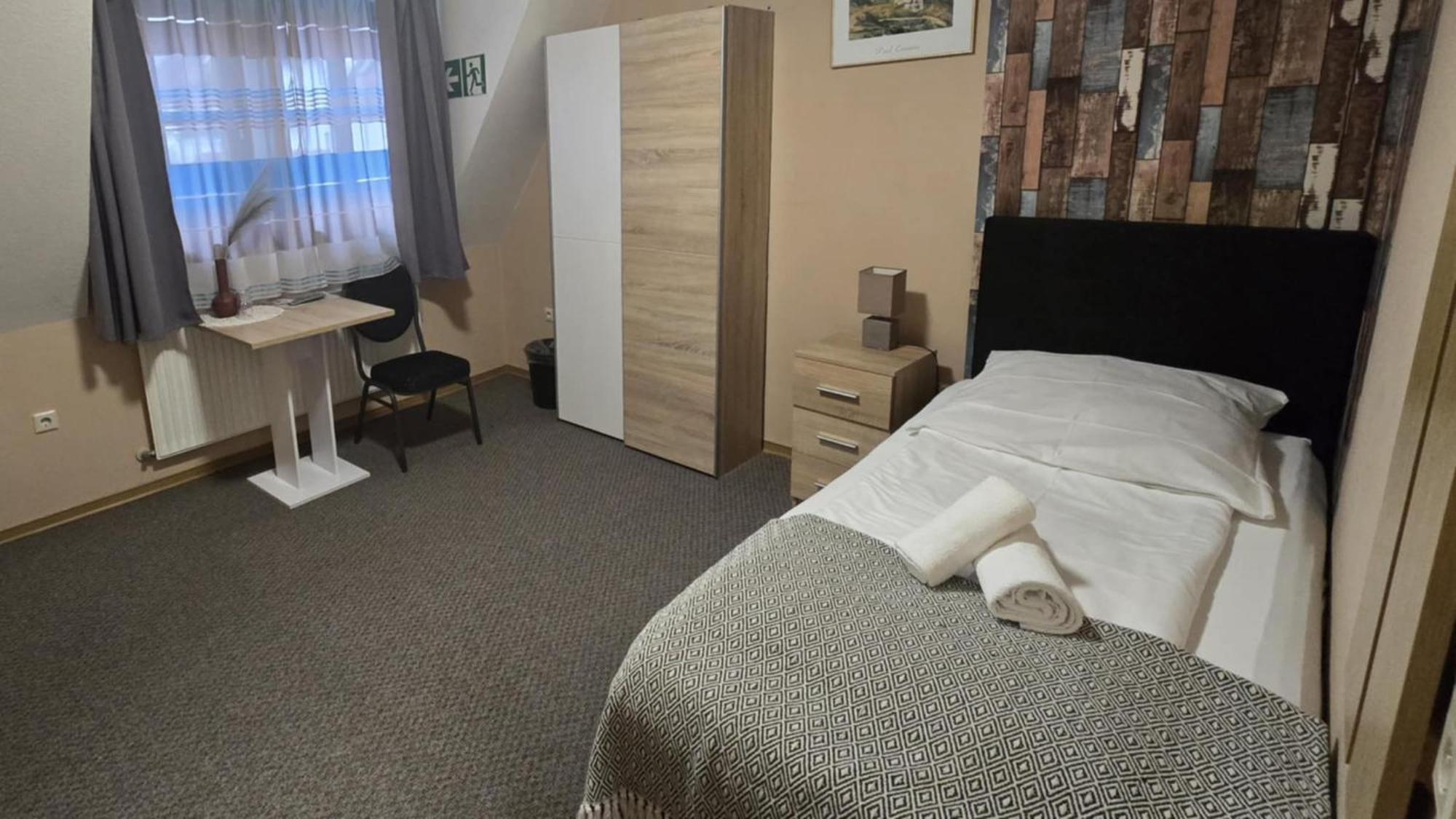 Hotel-Gasthof "Alter Ritter" روتنبورغ أوب در تاوبر المظهر الخارجي الصورة