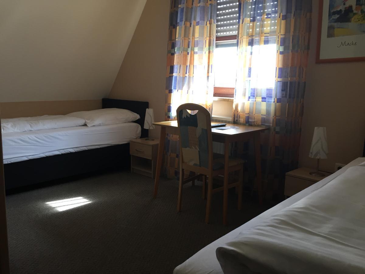 Hotel-Gasthof "Alter Ritter" روتنبورغ أوب در تاوبر المظهر الخارجي الصورة